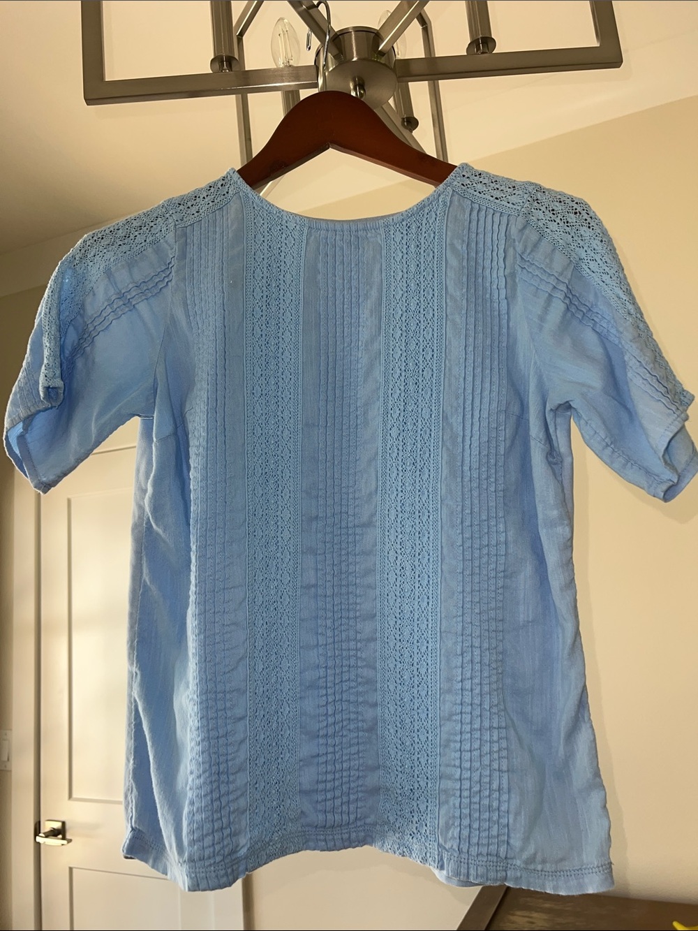 Old Navy Light Blue Lace-Panel Short Sleeve Blouse
